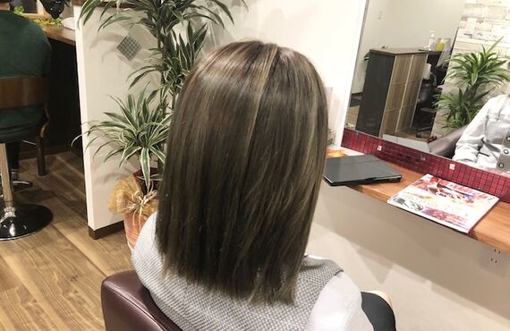 東温市でオシャレなメッシュカラーやバレイヤージュカラーができる美容室Edelまでぜひ足を運んでみてください。